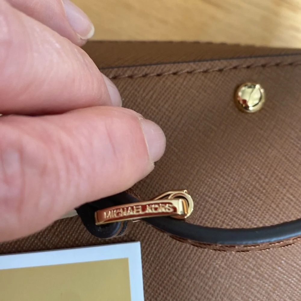 NWT Michael Kors Sandrine Stud Crossbody Leather Bag - Picture 6 of 9